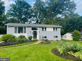 5507 Kings Park Dr, Springfield, VA 22151
