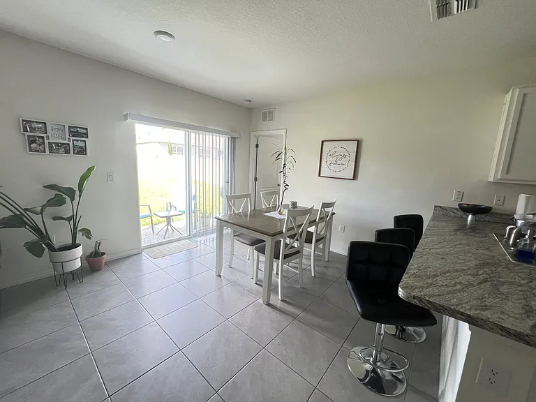 187 Emanuelle Dr — Photo 24