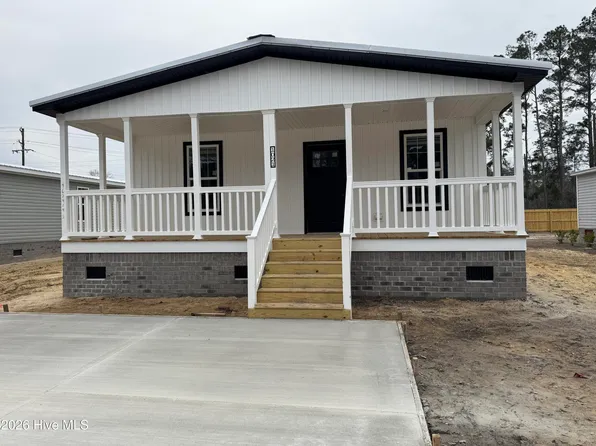 1021 Pine Ridge Court, Castle Hayne, NC 28429