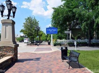 15 College Dr, Auburn Hills, MI