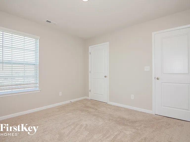 2647 Idared Dr — Photo 10