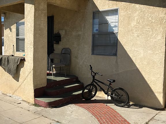 4th image of 1049 Hyatt Ave