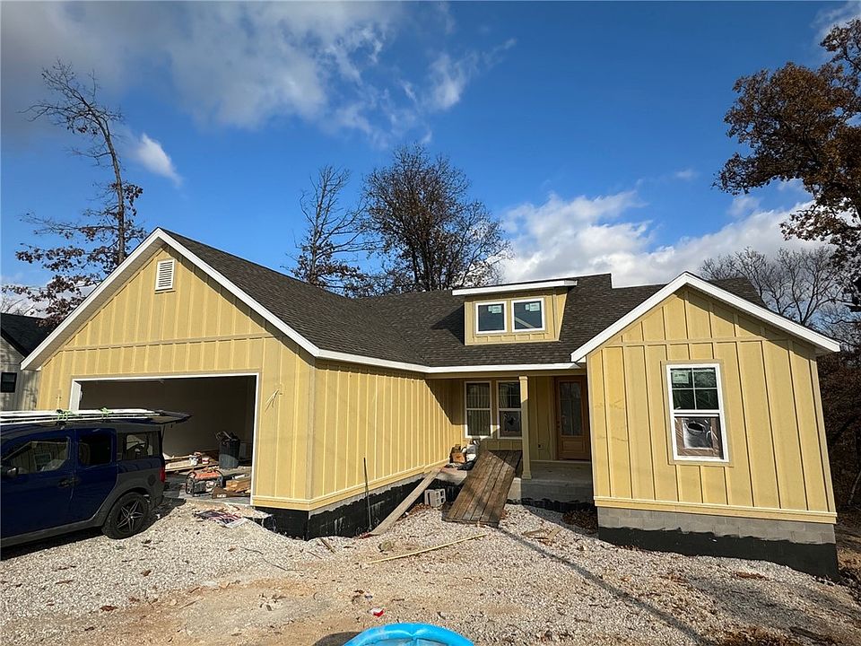 1st image of 3 Aberfeld Ln