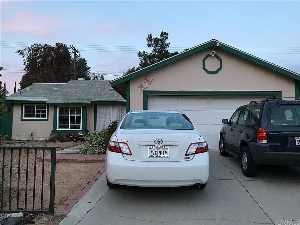 1st image of 24986 Escondido Ct