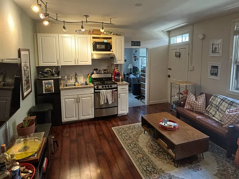 111 S Market St #C — Photo 11