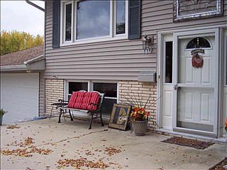 2nd image of 110 Primrose Ln