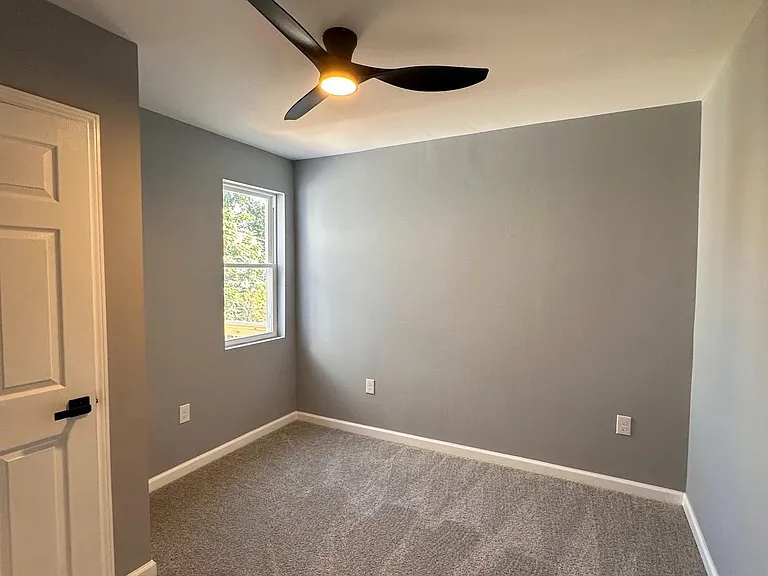 1927 Druid Hill Ave #2 — Photo 9