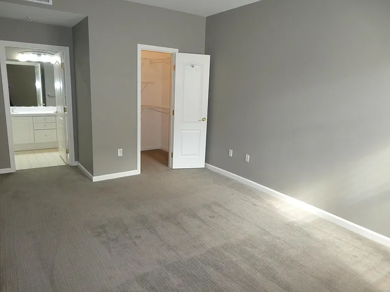 1951 Ofarrell St #100 — Photo 20