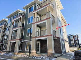 15 Skyview Point Cres S #2220, Calgary, AB T3N 0M1