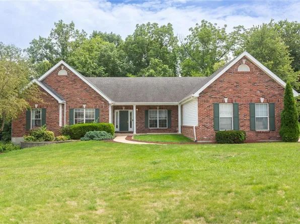 717 Wood Valley Trl, Saint Charles, MO 63304
