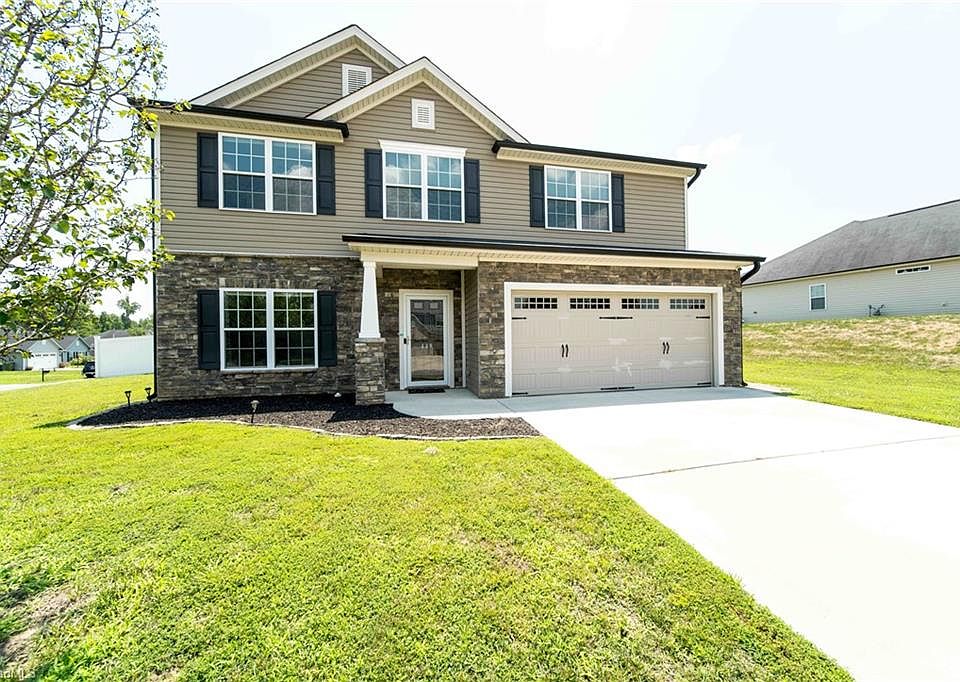 1st image of 438 Bald Cypress Dr
