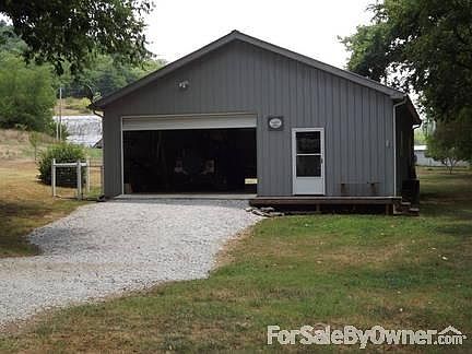 32x48 pole barn with workshop