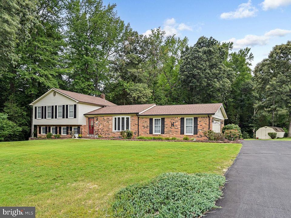 1st image of 616 Clarks Run Rd