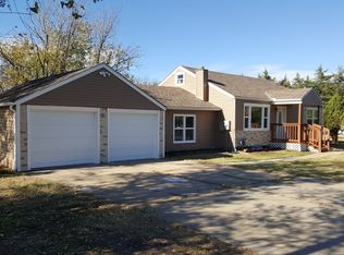 225 S Adams St, Viola, KS 67149