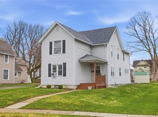 9 Hope St, Perry, NY 14530