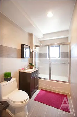 Rented by Peter Ashe | media 24