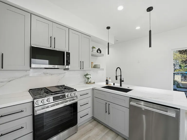 422 Arbor Dr — Photo 9