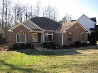173 Fernbrook Dr, Mooresville, NC 28117