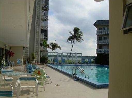 2nd image of 44 Yacht Club Dr APT 310