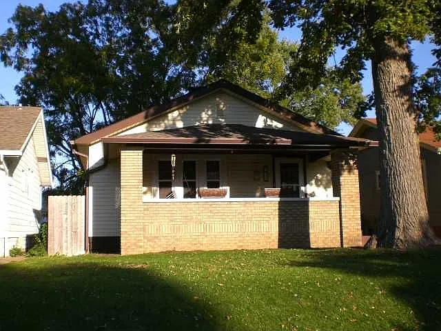 837 N Denny St photo 1