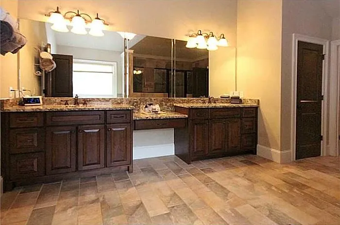 1630 Marcia Overlook Dr — Photo 12