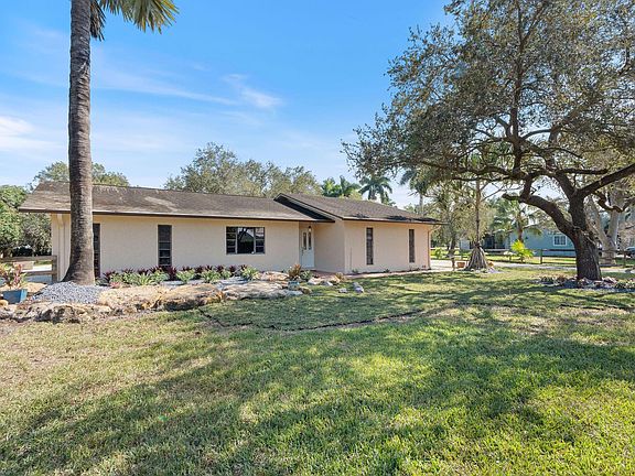 2nd image of 5400 SW 164 Terrace