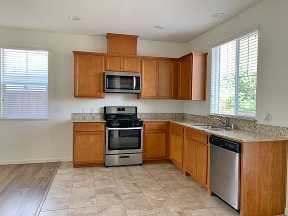 3rd image of 1860 Monroe Ct #100
