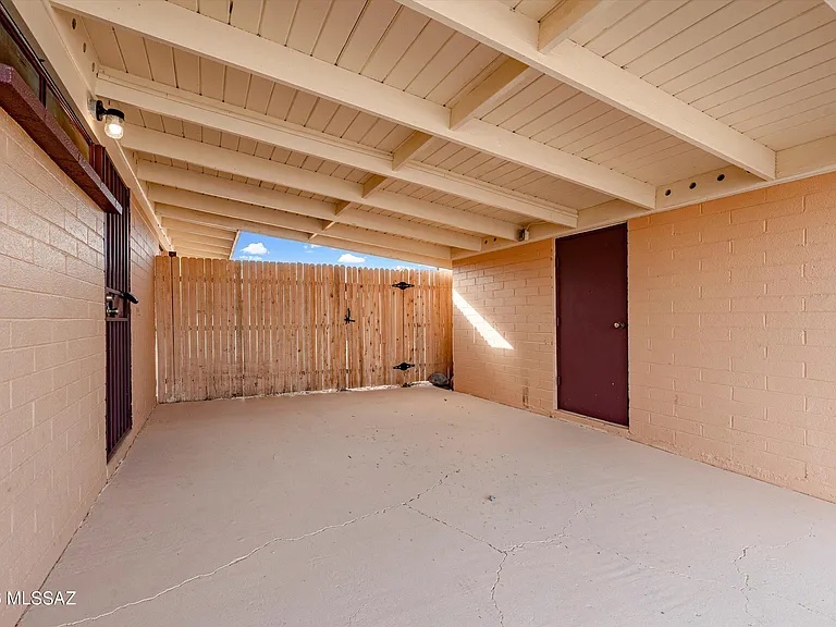904 W 4th Ave — Photo 24