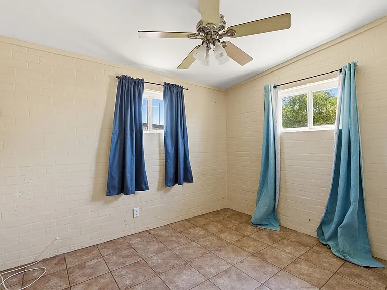 3226 E Bermuda St #1 — Photo 14
