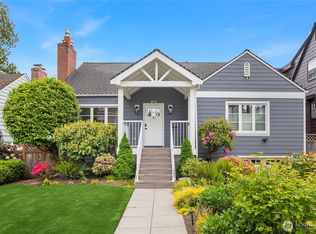3711 NE 42nd St, Seattle, WA 98105