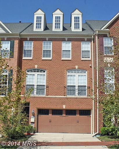 1st image of 2415 Newmoor Way