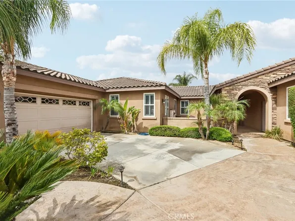 16577 Edge Gate Dr, Riverside, CA 92504