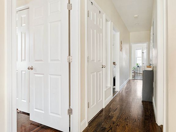 4th image of 5 Fountain Ave #2