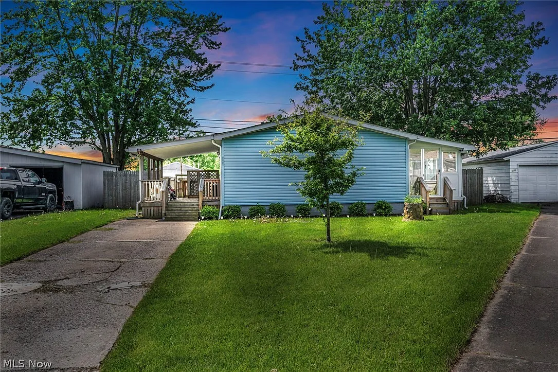 436 Morgan Ct photo 1