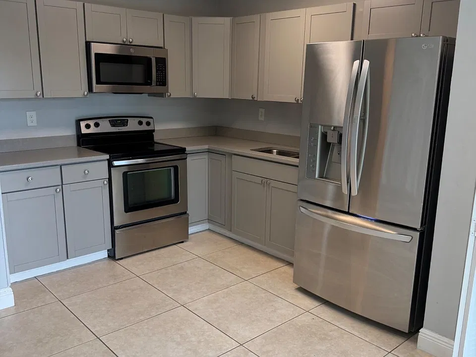 2910 NW 195th St