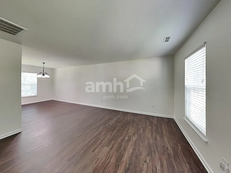 6840 Thistle Down Dr — Photo 7