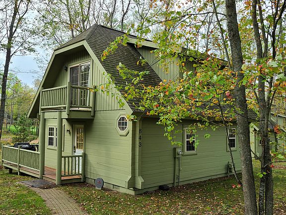 3rd image of 843 Golf Cottage Dr