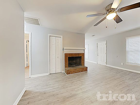 3rd image of 202 River Song Rd