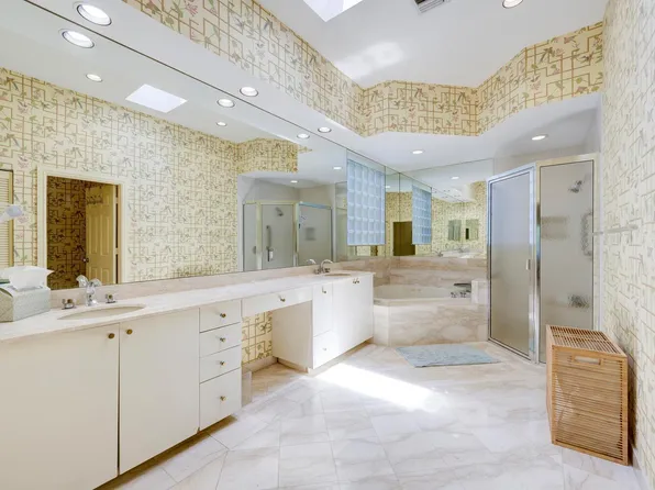 145 W Village Way, Jupiter, FL 33458