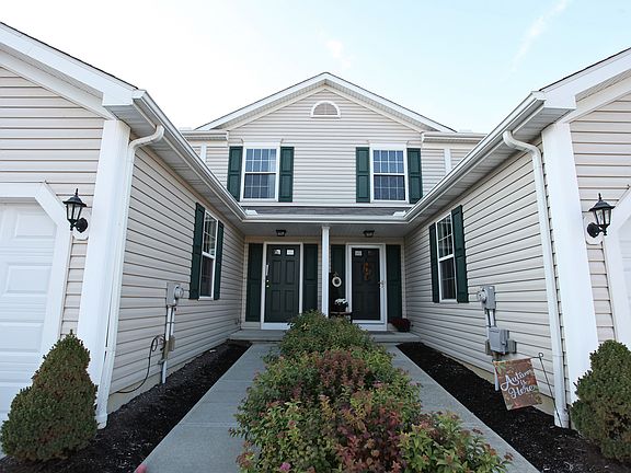 2nd image of 33422 Halle Ct #C10