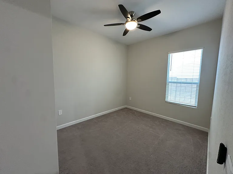 10319 W Harmony Ln — Photo 35