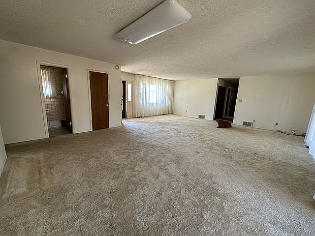 1st image of 1829 Howell Ave