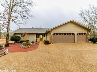 29 Unir Pl, Hot Springs Village, AR 71909