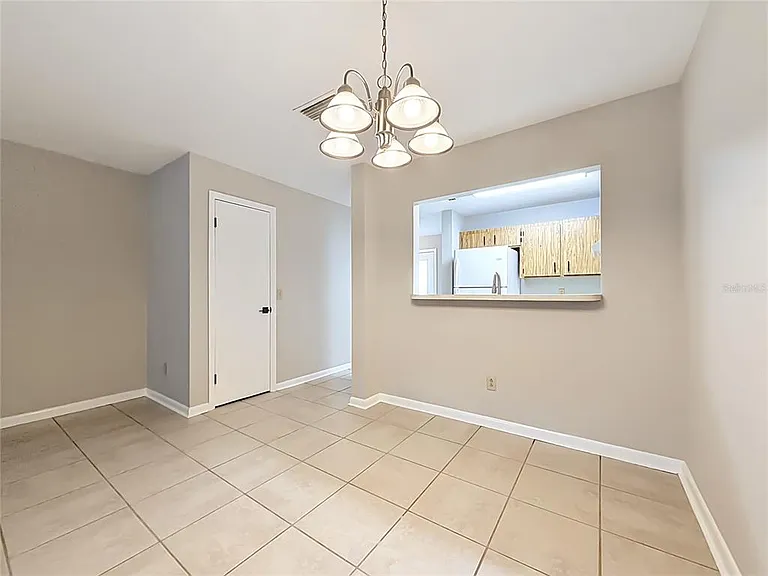 2113 NE 38th Ave — Photo 17