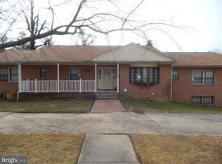 1415 Pine Grove Rd, Capitol Heights, MD 20743