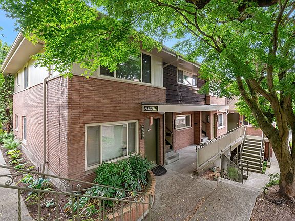 2nd image of 2333 NE 55th St #23311