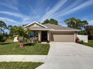 258 Briarcliff Cir, Sebastian, FL 32958