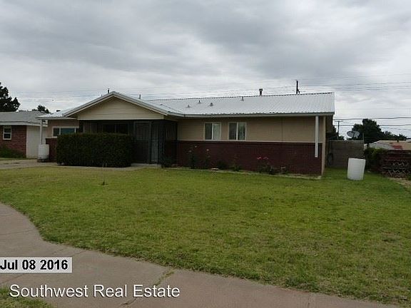 2nd image of 1004 Sandia Dr