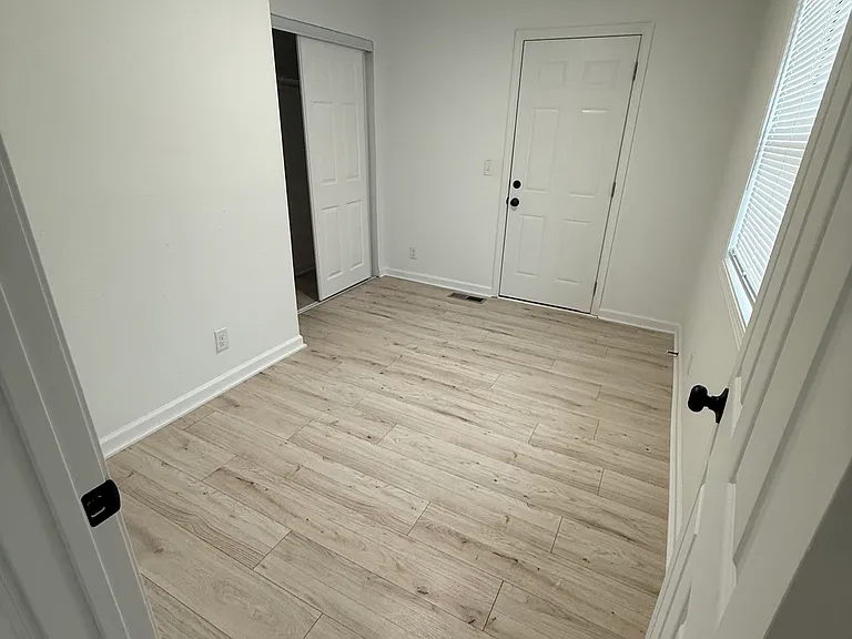 551 N Summitlawn Ln — Photo 3