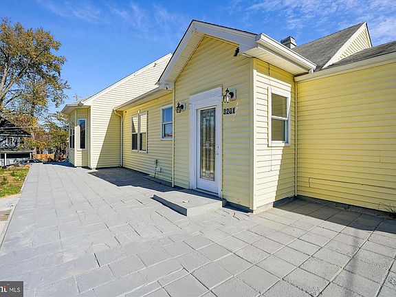 5th image of 3201 Nottage Ln